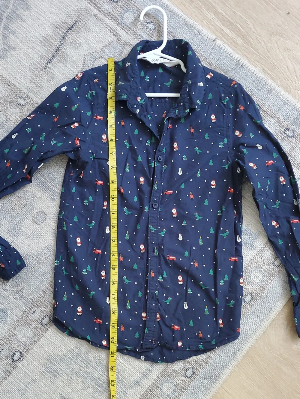 H&M Boys Christmas Santa Trees Toy Soldiers Navy Button-up Dress Shirt  Sz7-8y